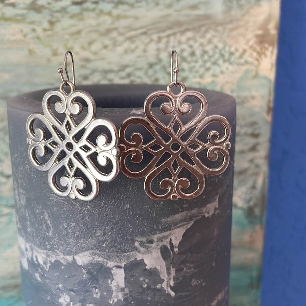 Silver Geometric Celtic Pattern Design Earrings - Picture 3 of 6